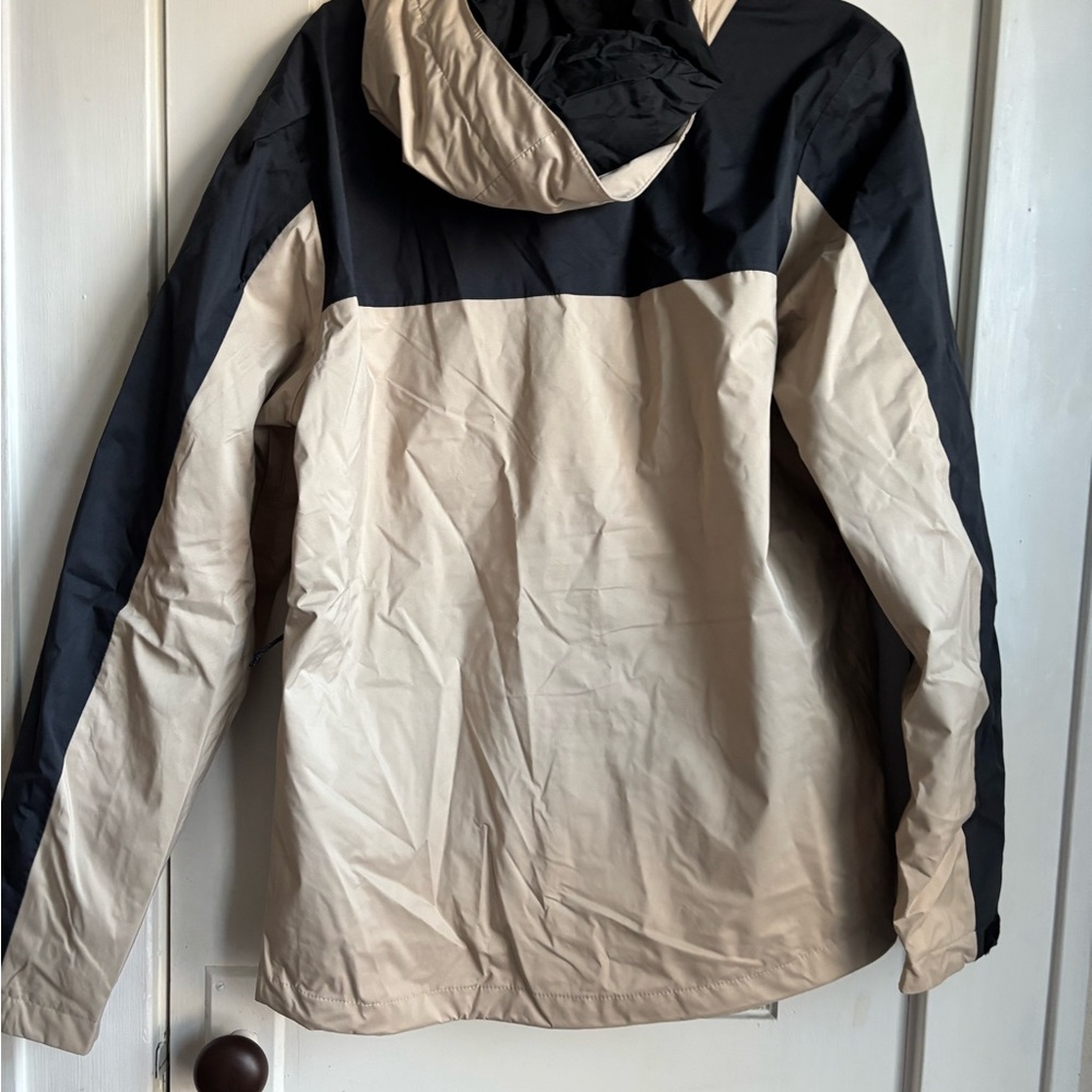 Columbia Men's Black and Tan Raincoat - Picture 3 of 3